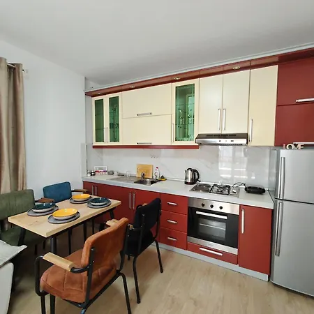 E&e Mali I Robit Appartement