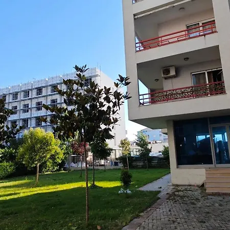 E&e Mali I Robit Appartement Golem (Tirana)