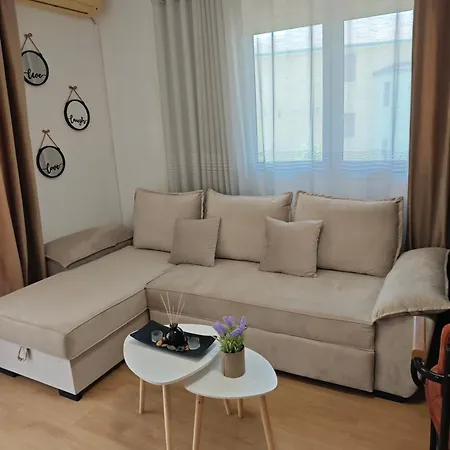 E&e Mali I Robit Apartmán Golem (Tirana)